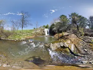 Lake Redstone Waterfall