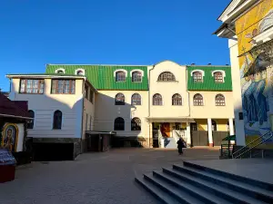 Svyato-Troitskiy Zhenskiy Monastyr'