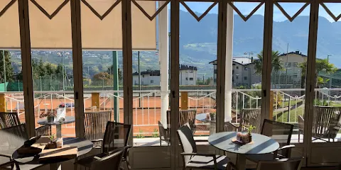 Tennis Bar Dorf Tirol Tennisclub
