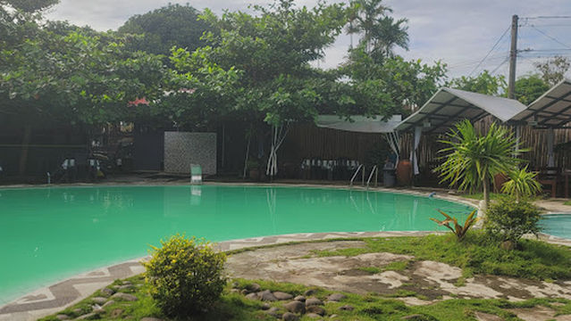 WoodSide 1 Clubhouse