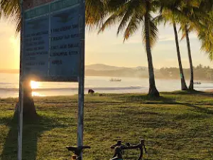 Wisata Pantai Pinagut