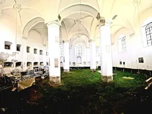 The ruins of the synagogue