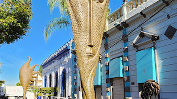 Sergio Bustamante Gallery