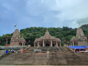 Maa Bamleshwari Temple Dongargarh