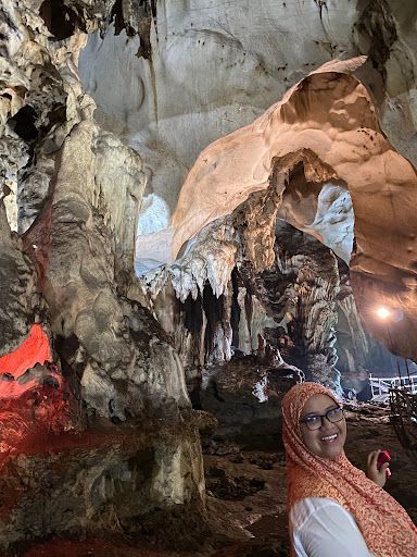 Gua Sireh (Sireh Cave Complex)