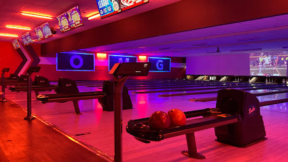 Bowlero Waukegan