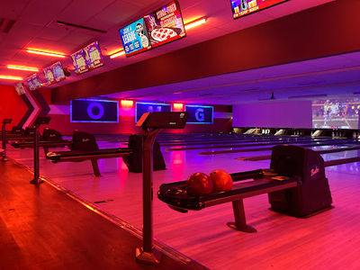 Bowlero Waukegan