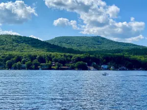 Mount Washington Cruises