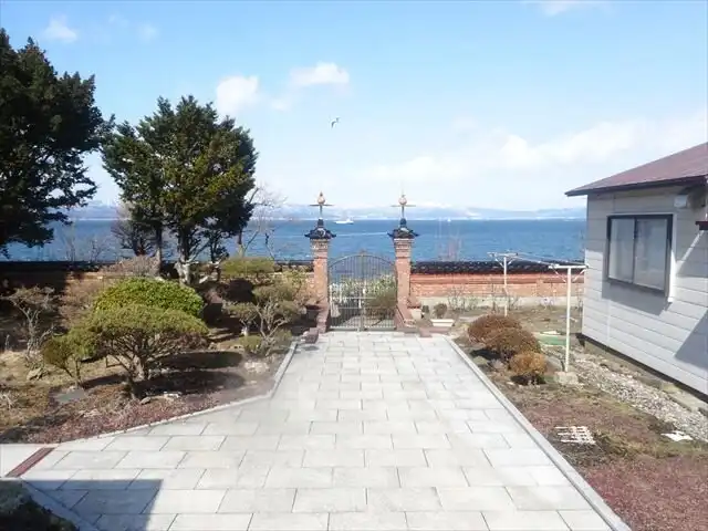 Hotels near Hakodate Foreign Cemetery