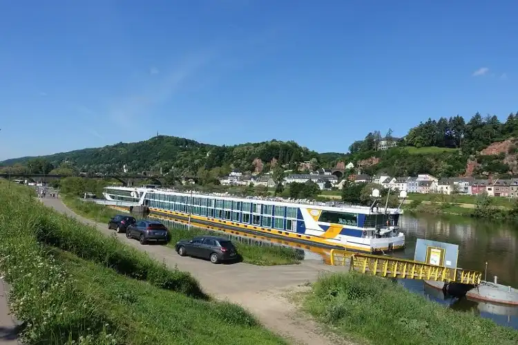 Các khách sạn gần Zurlaubener Ufer