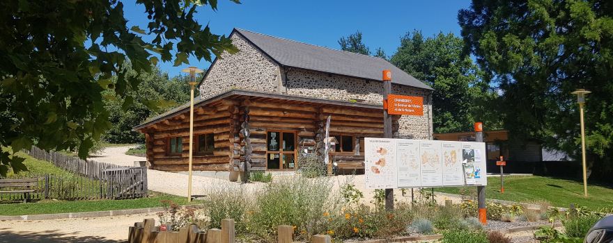 Maison de l'Arbre et de la nature et son arboretum