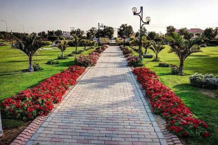 Hotels near Sandila Park