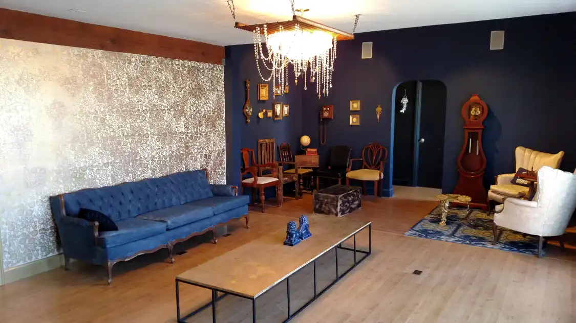 Hotel in zona Escapism Puzzle Room
