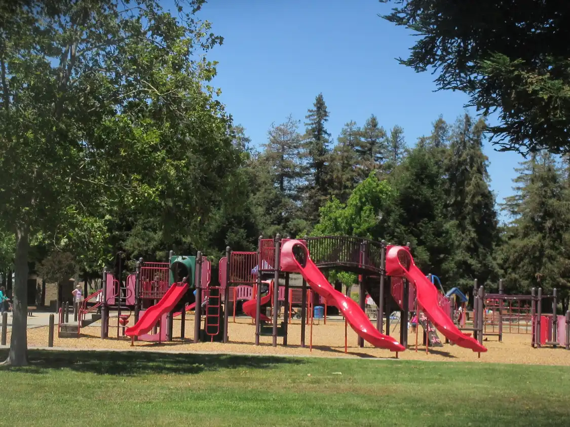 Hotels near Kennedy Park
