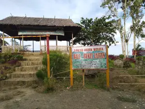 Wisata Bale Bukit Zaitun