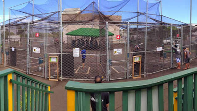 Hitter's Paradise Indoor Training Facility