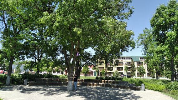 Park Imeni Khuseyna Ben Talala