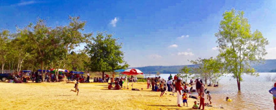 หาดชมตะวัน