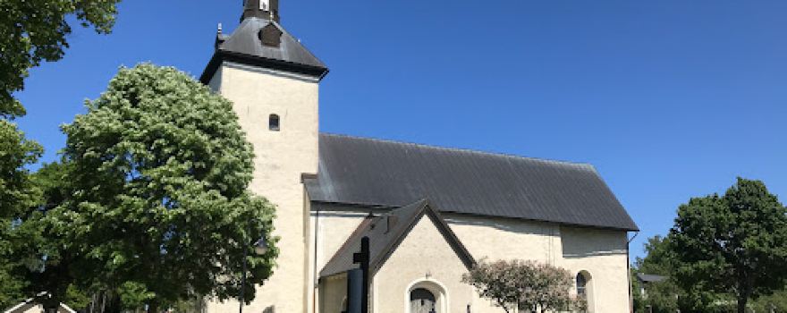 Överjärna kyrka