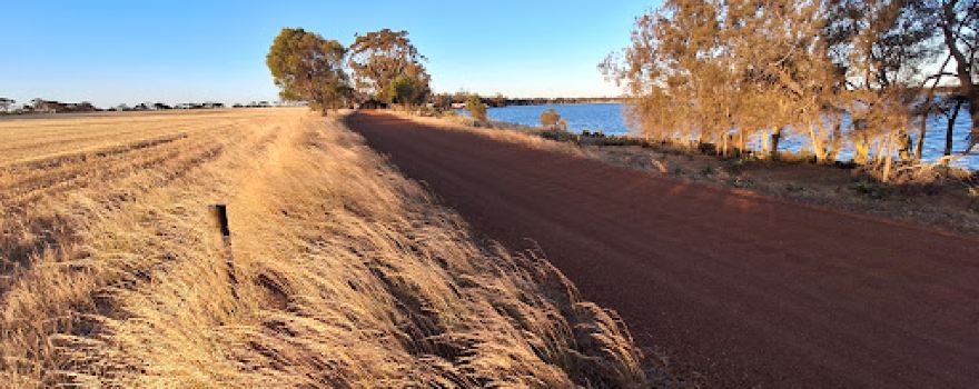 Lake Ewlyamartup campground