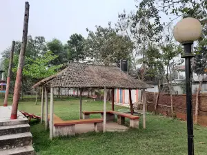 Shapla Shishu Park