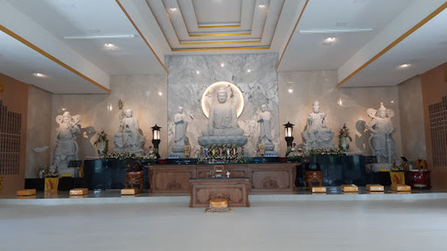 Vihãra Buddha Dharma Biak