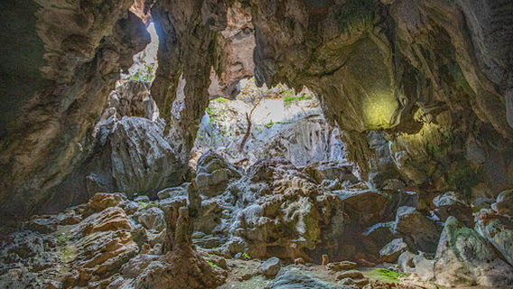 Royal Arch Caves