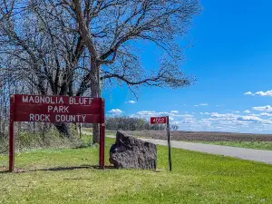 Magnolia Bluff Park