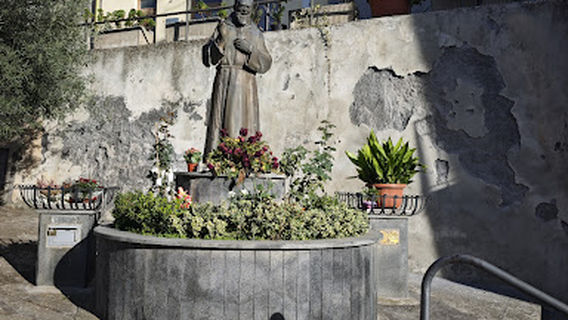 Monumento a Padre Pio