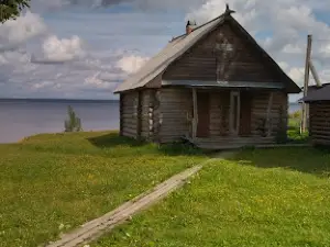 Lake Lyokshmozero