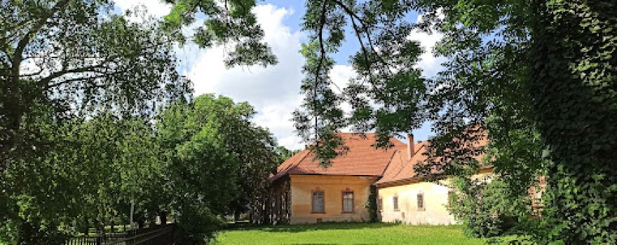 Esterházy Castle Talos English Park