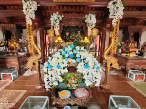 Ong Chin Con Temple (outer temple)