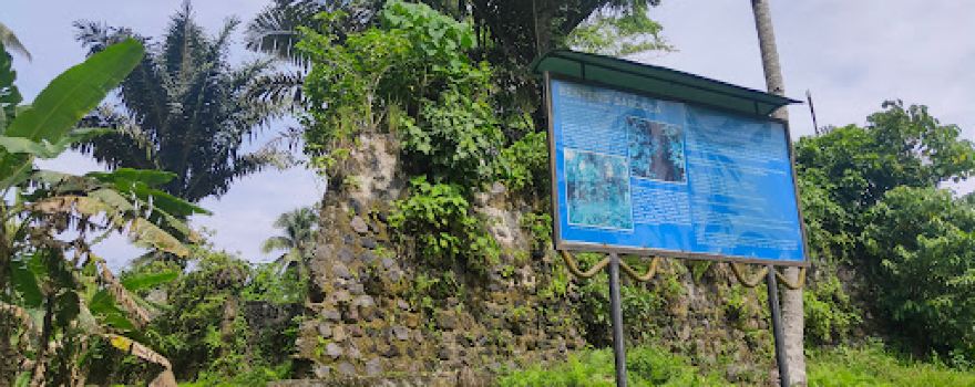Fortaleza Colonial Portuguesa " Saboega " em Lako Akadéri