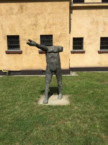 Memorial to the Victims of Communism and to the Resistance