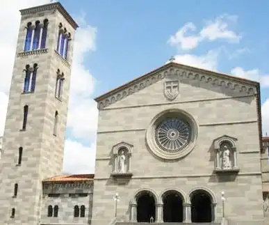 Отели рядом с достопримечательностью «Iglesia Nuestra Senora de La Chiquinquira»