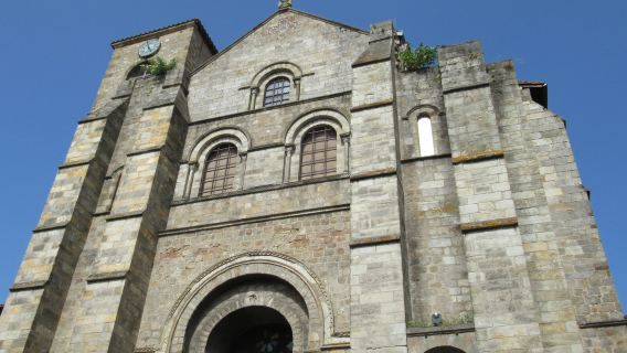 Church of Saint Genès in Thiers