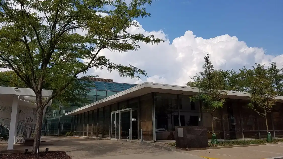 Hotel dekat Bartholomew County Library