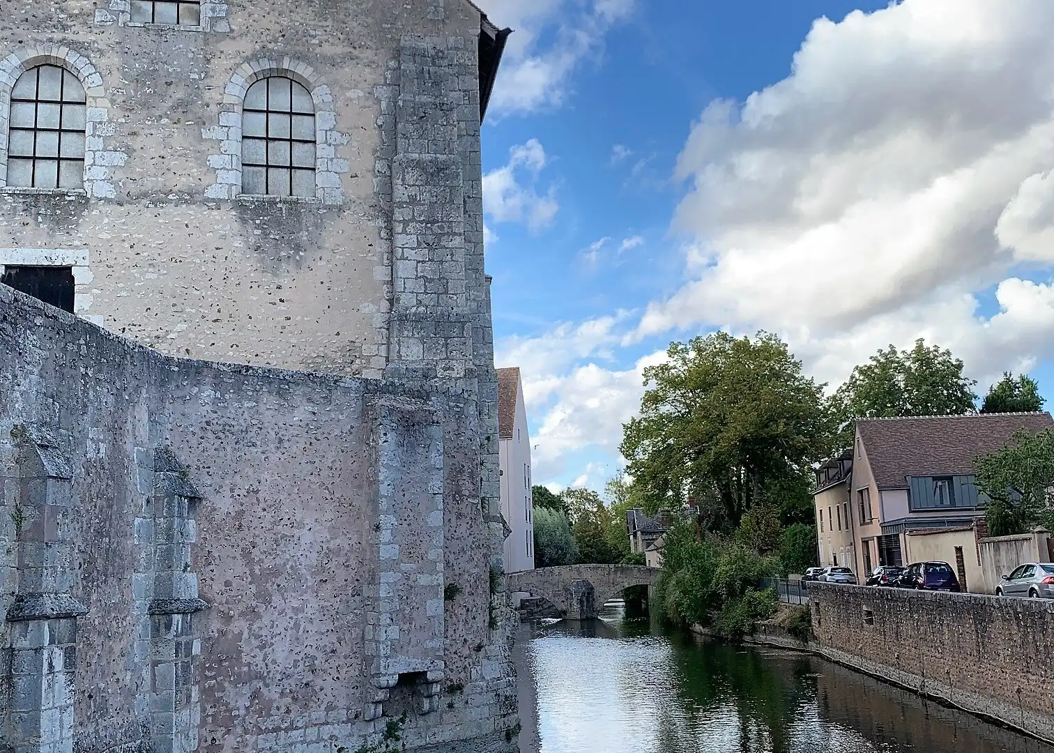 Hotels near Collegiale Saint-Andre