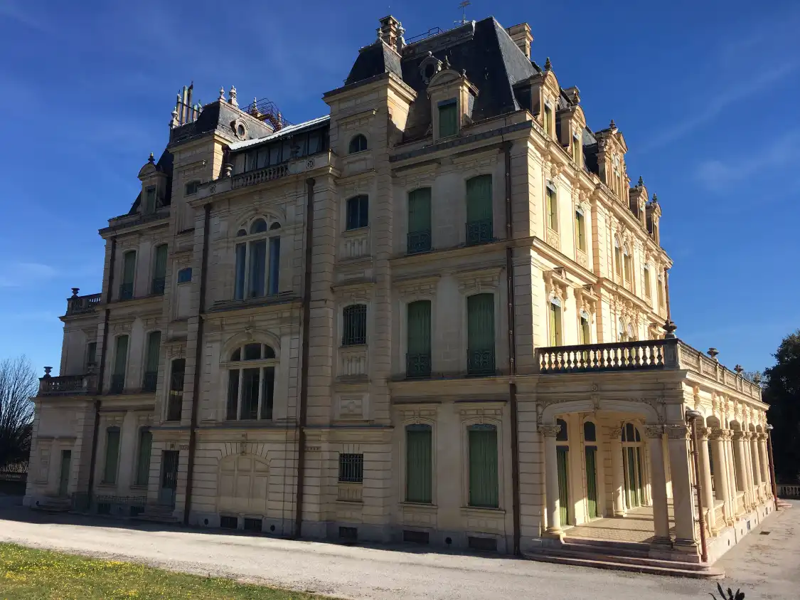 Hôtels à proximité de : Château d'Aubiry