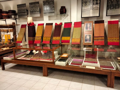 Komol Old Cloth