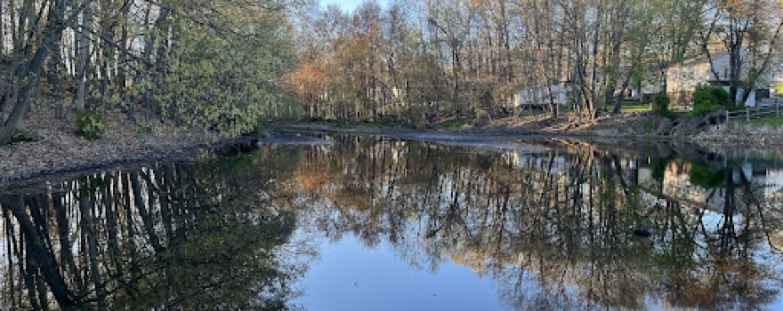 Yahn's Pond Playground