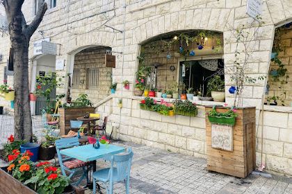 Basata Gallery & Cafe