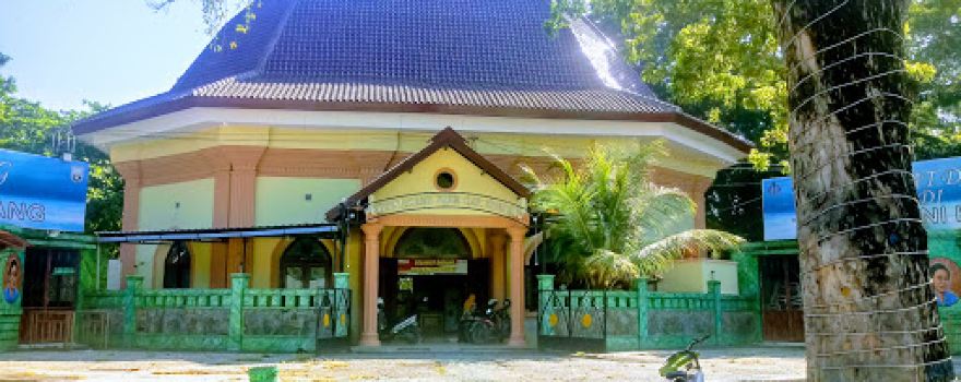 Wisata Bahari Dampo Awang Beach