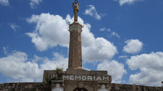 Monument de l’Ange Noir