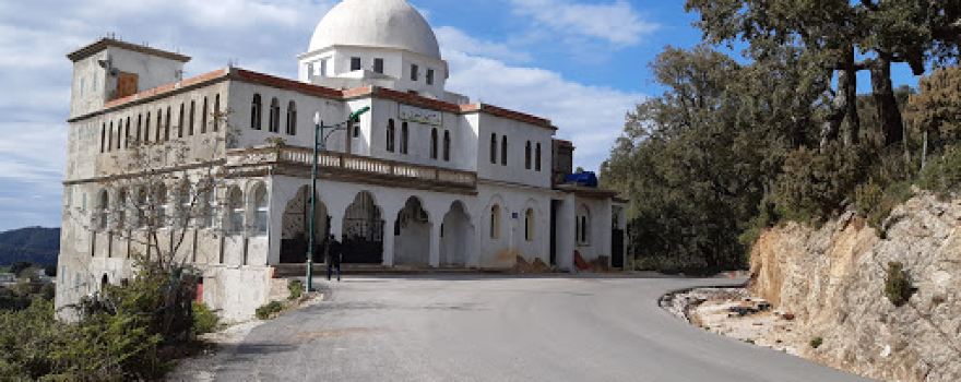 Hlomh mosque