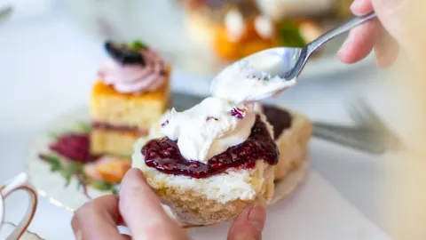 Mary Eats Cake - Brunswick in Брансуик