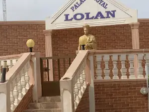 Palais Royal LOLAN