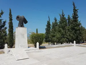 Memorial to Leonidas and 300 Spartans