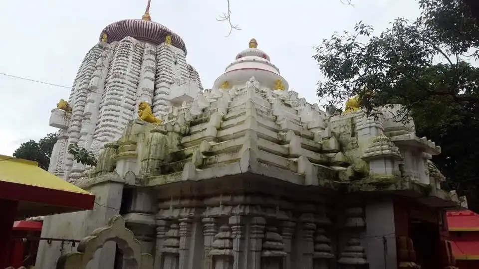 Hotels near Kedareshwar Temple