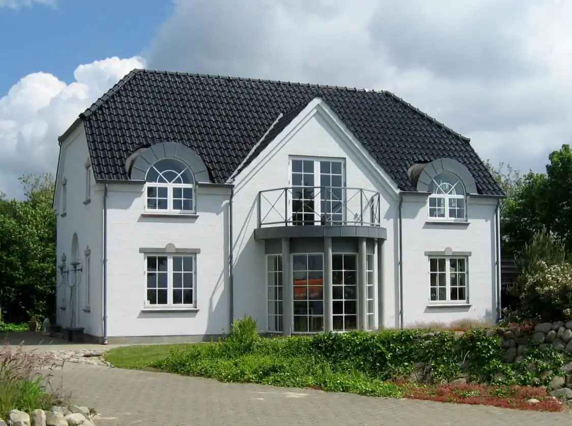 Hotels near Connie Borgen